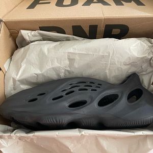 Yzy Foam Runners Onyx